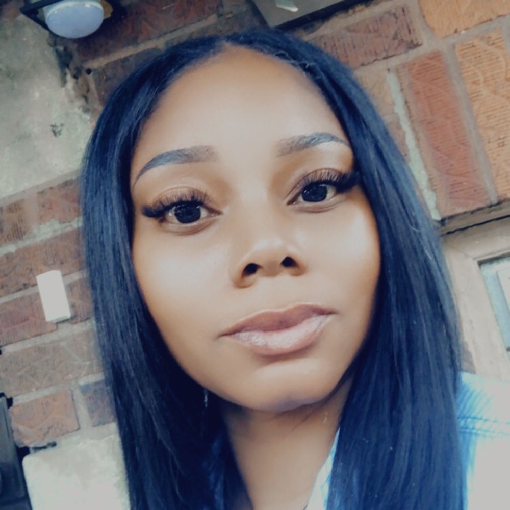 Meet your Posher, Nicole